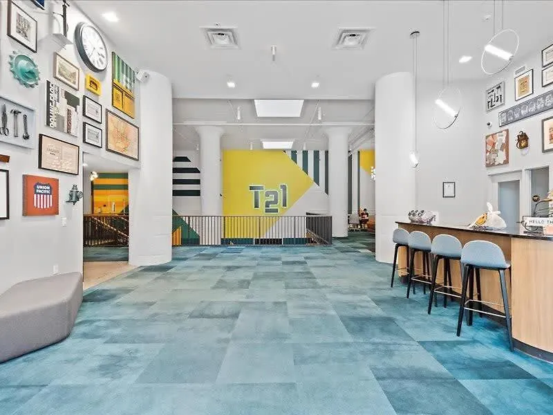 アパート Cozysuites Roomy 1Br, Downtown ピッツバーグ